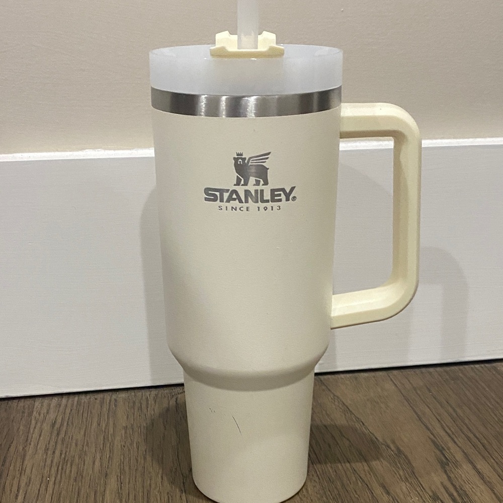 Stanley 40 oz. Quencher H2.0 FlowState Tumbler